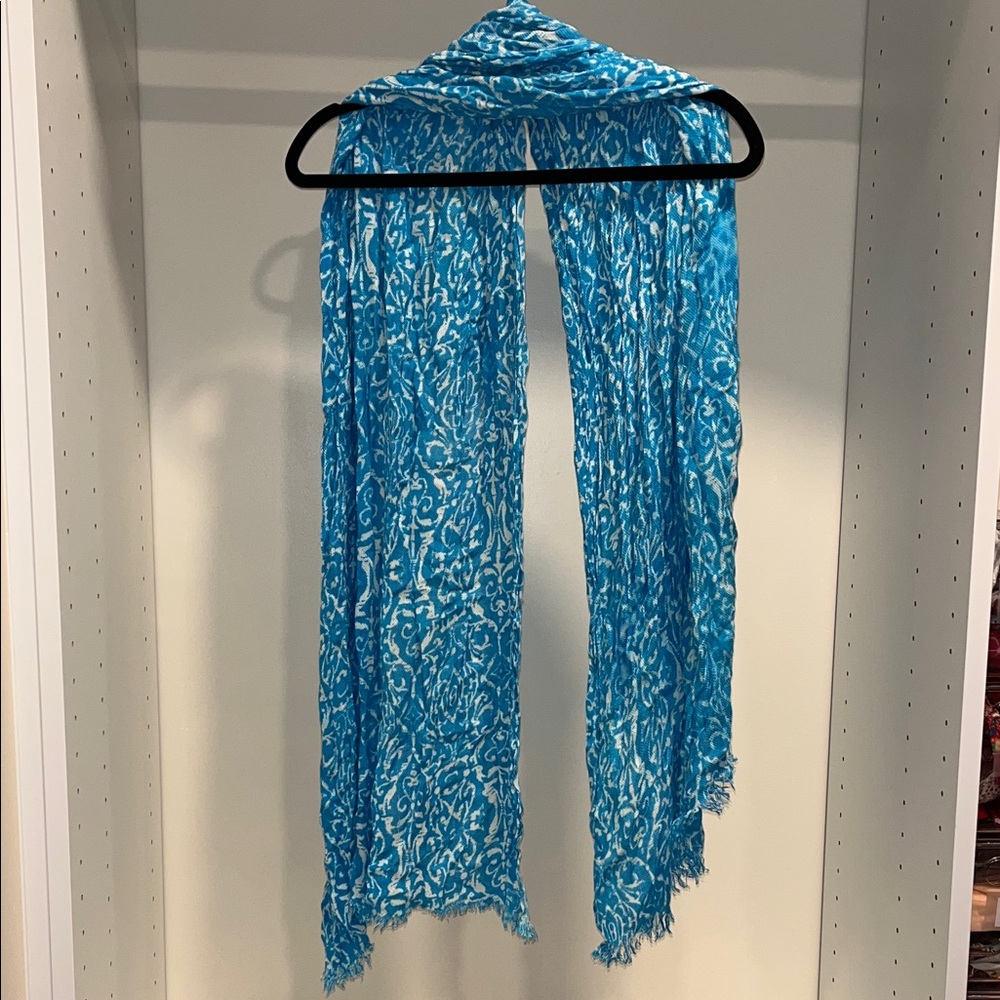 Blue and White Patterned Scarf